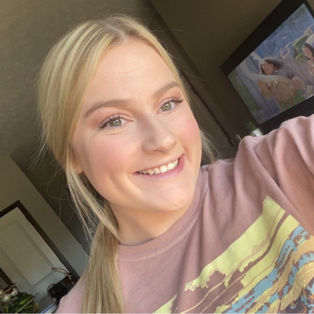 Meet your Posher, Ashley